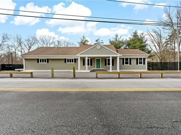 595 Saint Paul St Unit 1, North Smithfield, RI 02896