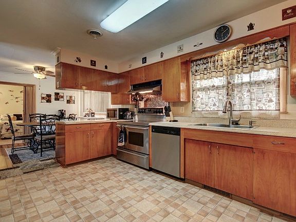 2nd image of 125 Harrison Ave