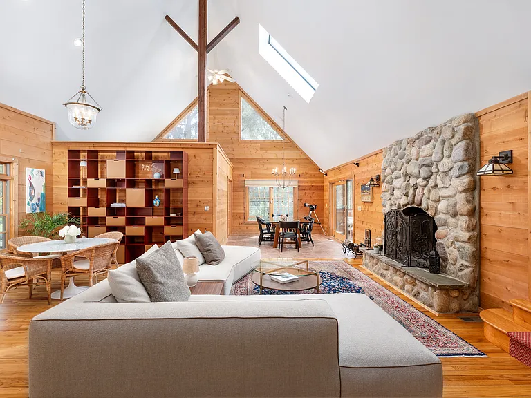 23 Island Creek Rd — Photo 12