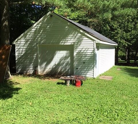 4th image of 3304 E Wausau Ave