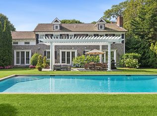 727 Hill St, Southampton, NY 11968