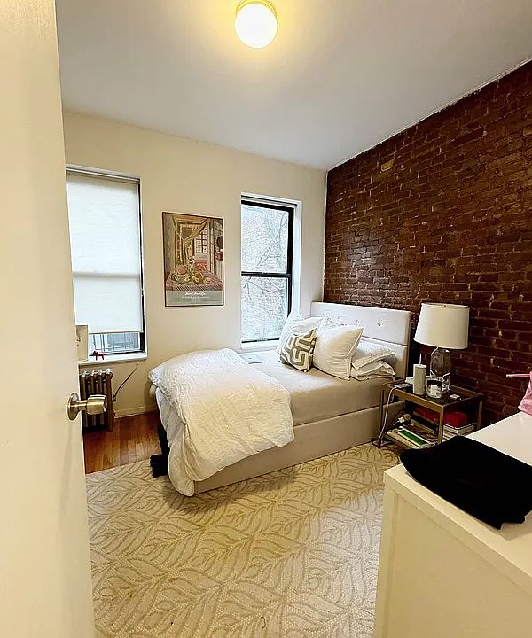 1st image of 516 E 11th St APT 3C