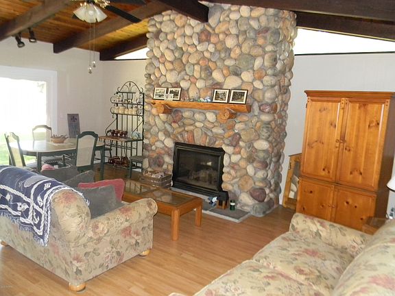 3rd image of 10844 2nd St