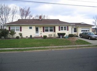 321 Evergreen Ave, Bound Brook, NJ 08805