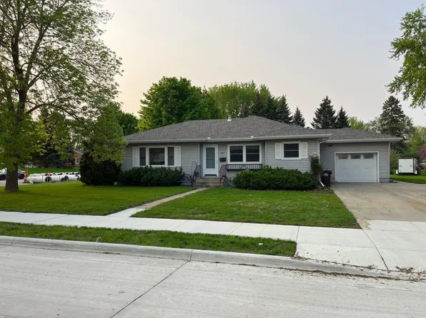 801 Main St E, New Prague, MN 56071