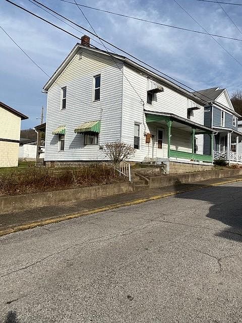 1st image of 352 Locust St
