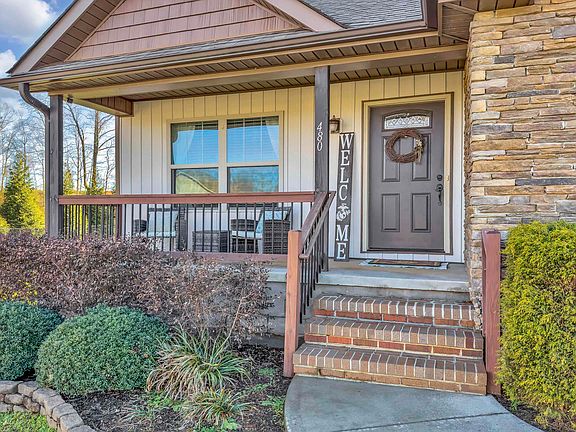 3rd image of 480 Abberly Ln