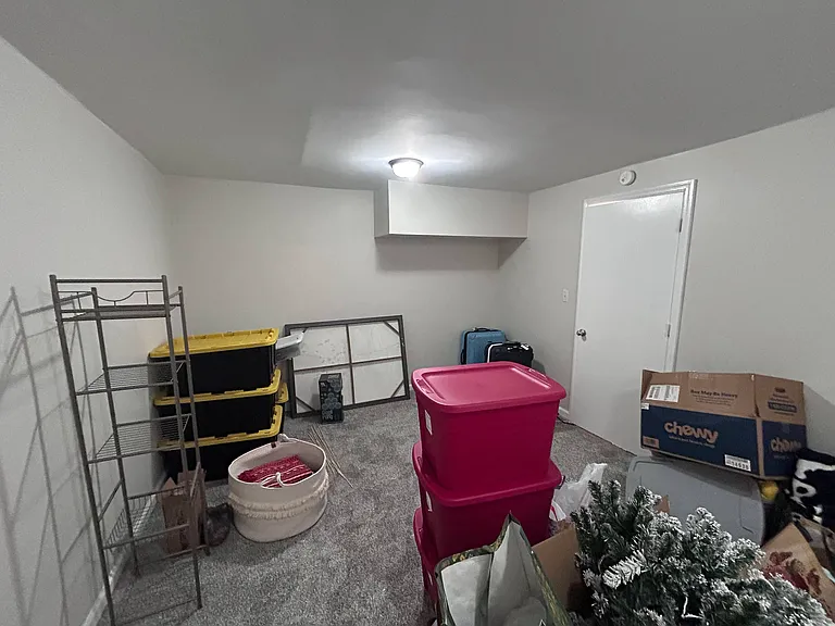 807 Channing Dr — Photo 16