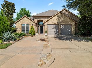 2900 Blue Heron Dr, Mesquite, TX 75181