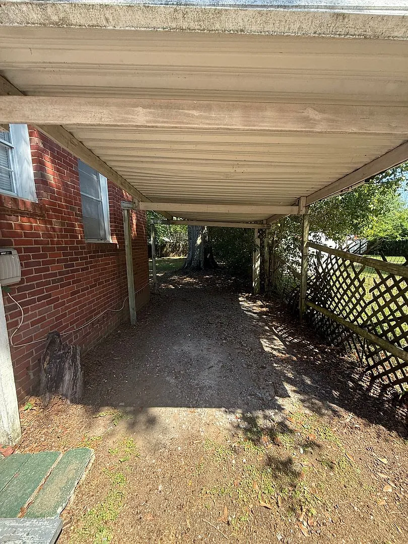 Building Photo - 311 Bradley Dr