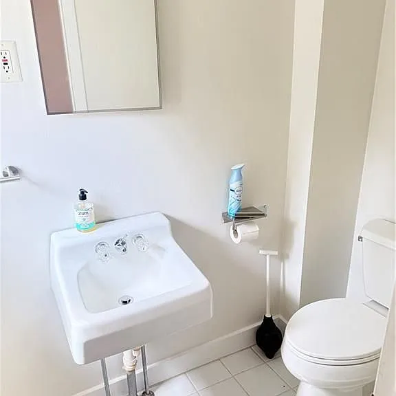 121 Greenwich Ave — Photo 8
