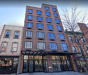 Rented by R New York