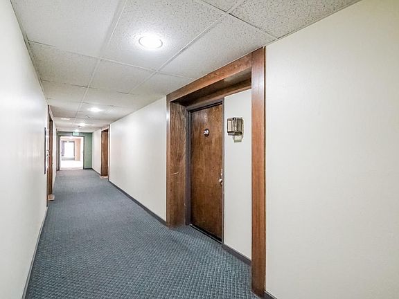 4th image of 22100 Burbank Blvd Unit 268G