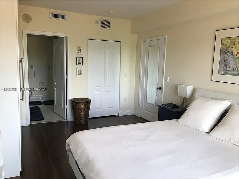 1627 SW 37th Ave #405 — Photo 7