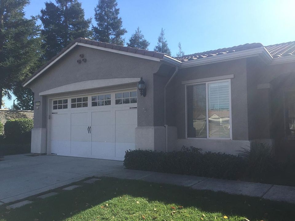 1st image of 2419 Gardenstone Pl