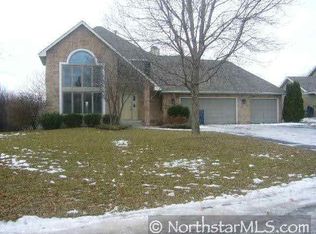 11655 Oakview Ct, Champlin, MN 55316