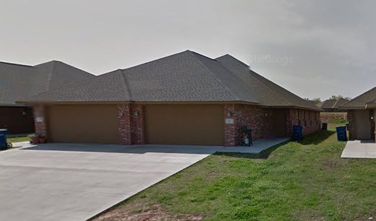 1st image of 1717 W 23rd Ave