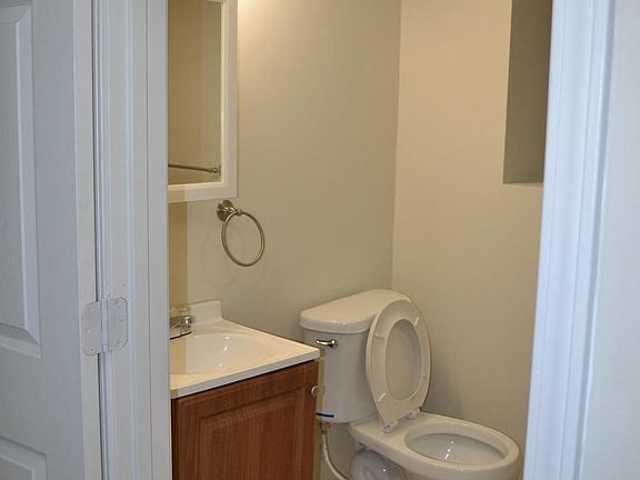 4th image of 1543 N Talman Ave #G