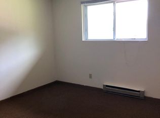930 S Main St APT 11A, River Falls, WI 54022
