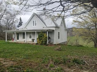 1719 Davis Valley Rd, Rural Retreat, VA 24368