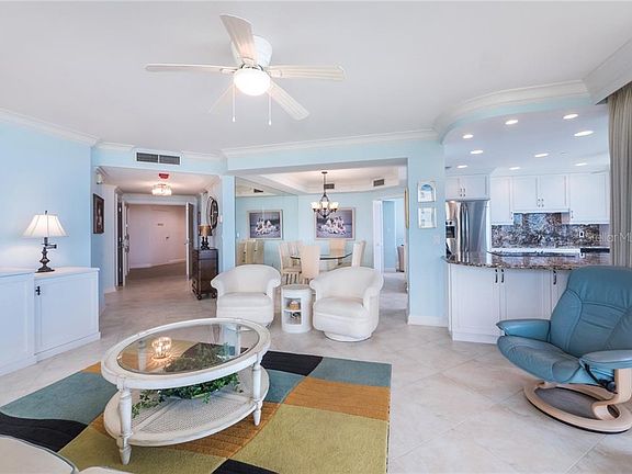 5th image of 585 Sanctuary Dr Unit B201