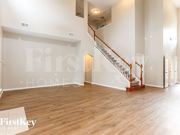 4th image of 13831 Devan Lee Dr E