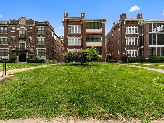 3rd image of 5138 Waterman Blvd APT 2S-3S