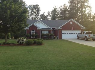 1034 Easy St, Winder, GA 30680