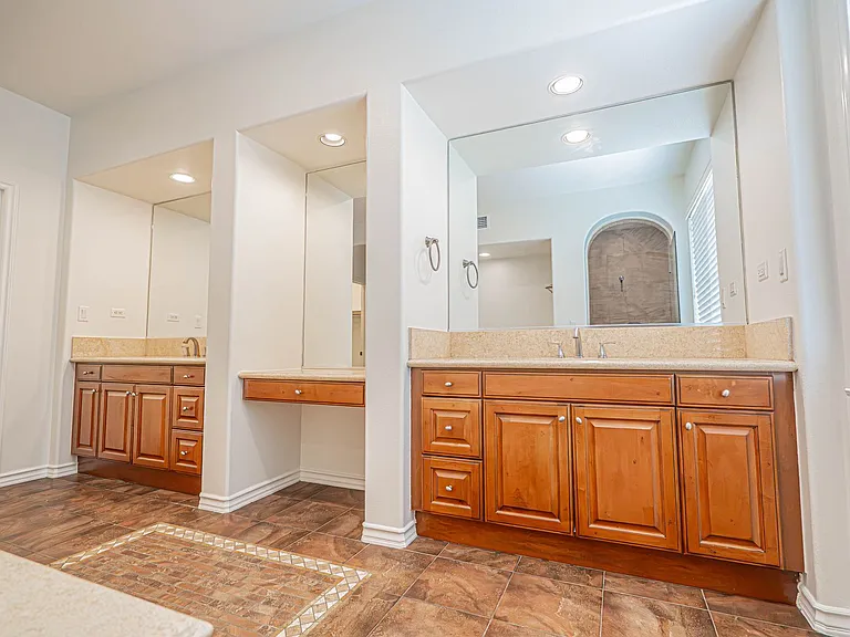 26149 W Shadow Rock Ln — Photo 29