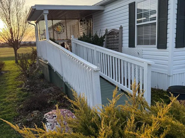360 W Spruce St, Palmyra, PA 17078