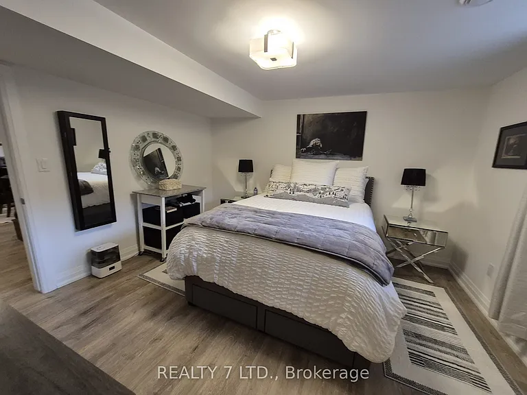 9150 Willoughby Dr #40 — Photo 33