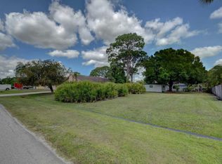 201 SW Eyerly Ave, Port Saint Lucie, FL 34983