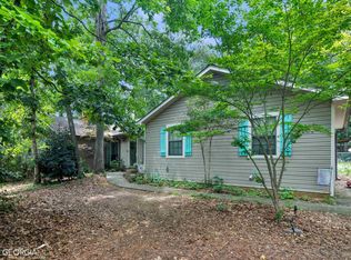 426 Dodgen Rd, Hampton, GA 30228