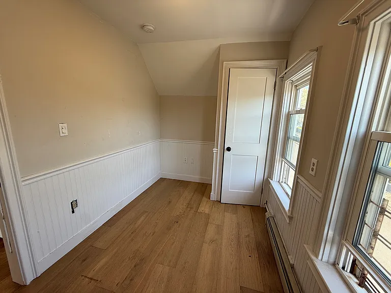 180 Dana Ave #3 — Photo 9