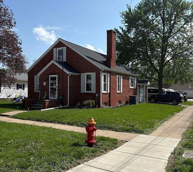 1st image of 120 W South St