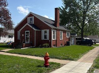120 W South St, Mount Sterling, IL 62353