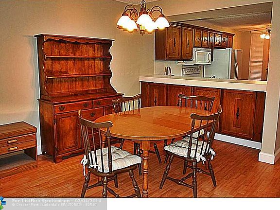 4th image of 6135 Coral Lake Dr #311