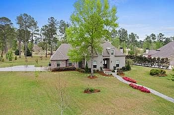 2nd image of 502 Northwoods Dr