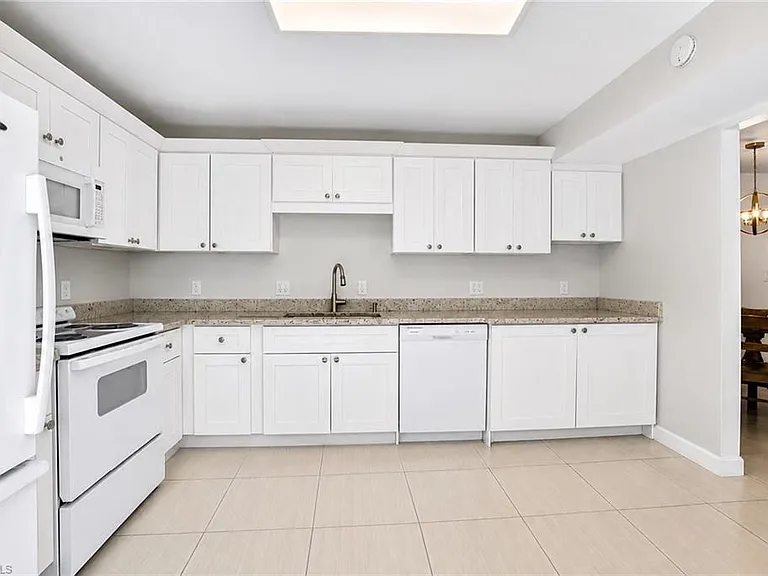 216 Bob O Link Way #A — Photo 8