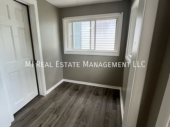 3rd image of 342 Marion Ave NW #2