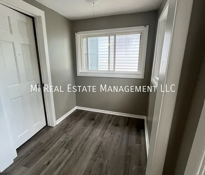 342 Marion Ave NW #2 — Photo 3