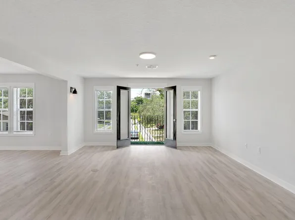 2405 W Texas Ave APT 4, Tampa, FL 33629