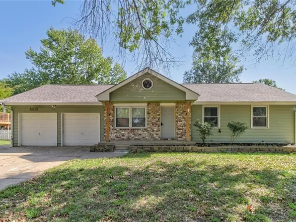 1701 S King Ave, Harrisonville, MO 64701