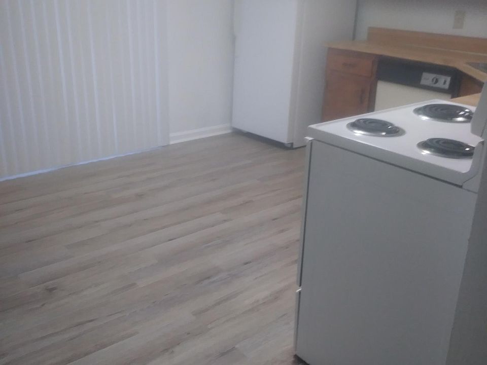 1st image of 4896 Leah Ln