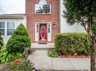 15 Knob Ct SW, Pataskala, OH 43062