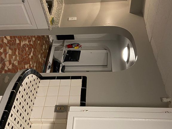5th image of 117 31st St N #3