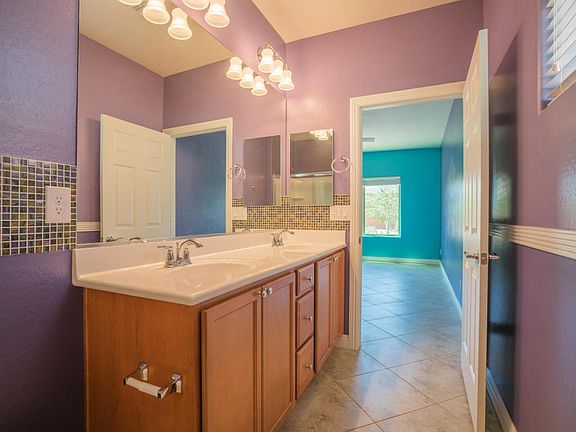 5th image of 26105 W Oraibi Dr