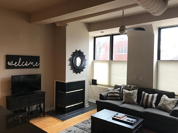 Living room with freshly painted walls