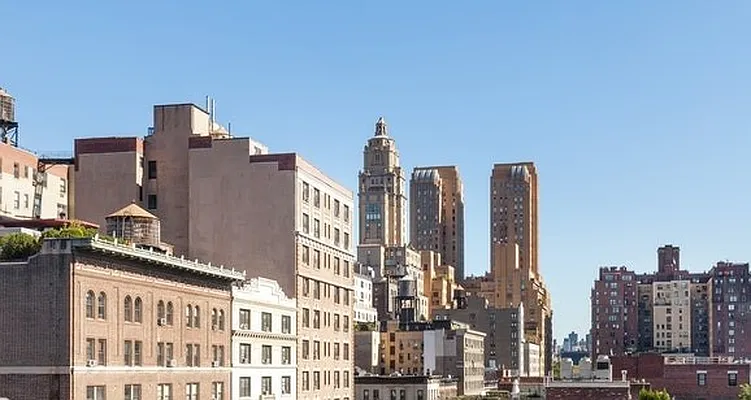 Rented by BLU Real Estate | media 4