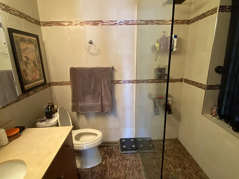 1830 W 17th St #1F — Photo 5